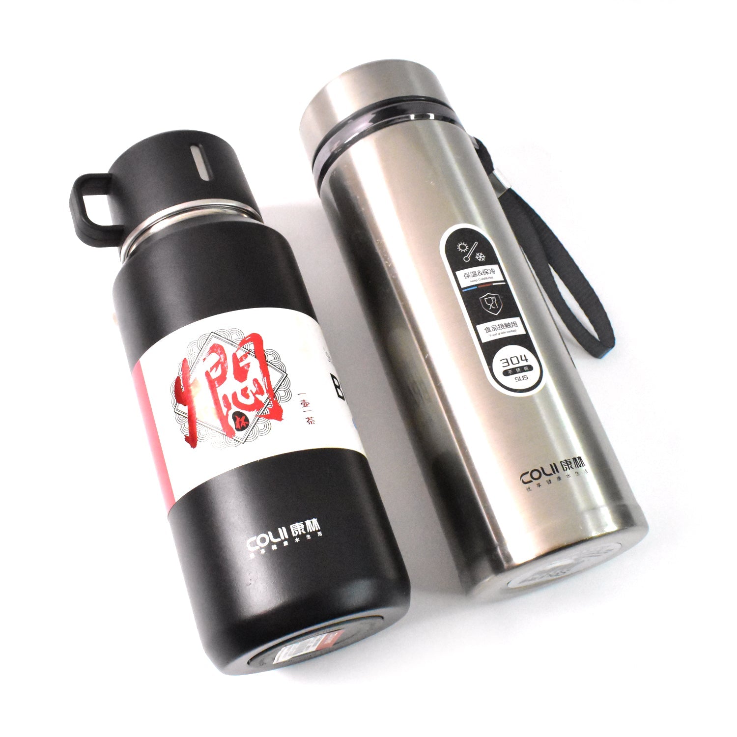 Stainless Steel Vacuum Insulated Water Bottle – 900ML Approx, Leak-Proof, Wide Mouth with Hanging Strap (Mix Color) Stainless Steel Vacuum Insulated Water Bottle – 900ML Approx, Leak-Proof, Wide Mouth with Hanging Strap (Mix Color)